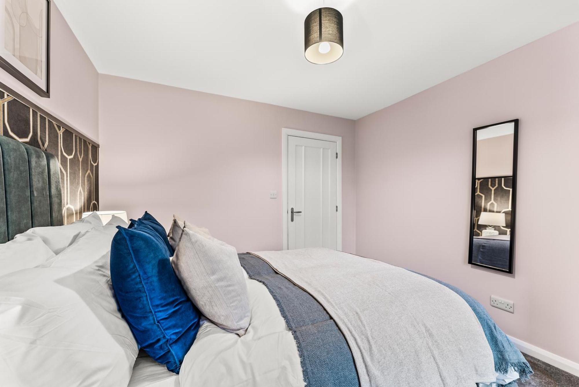 Elegant Retreat In Cheltenham - Garden & Parking Included ภายนอก รูปภาพ