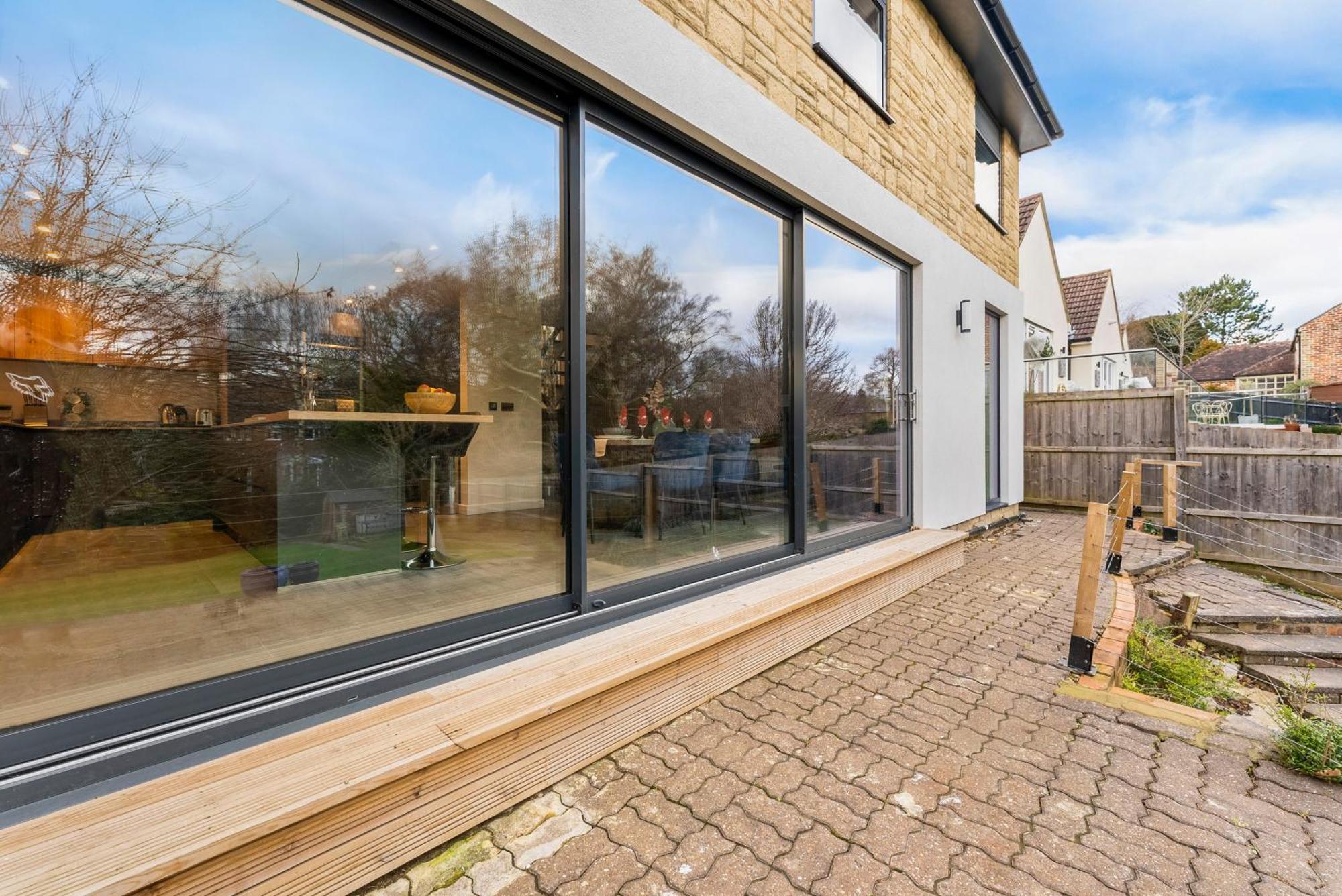 Elegant Retreat In Cheltenham - Garden & Parking Included ภายนอก รูปภาพ
