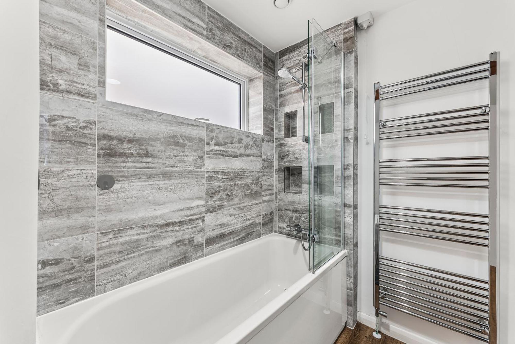 Elegant Retreat In Cheltenham - Garden & Parking Included ภายนอก รูปภาพ