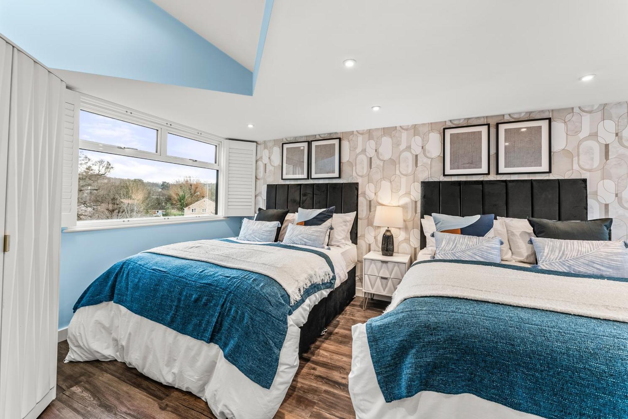 Elegant Retreat In Cheltenham - Garden & Parking Included ภายนอก รูปภาพ